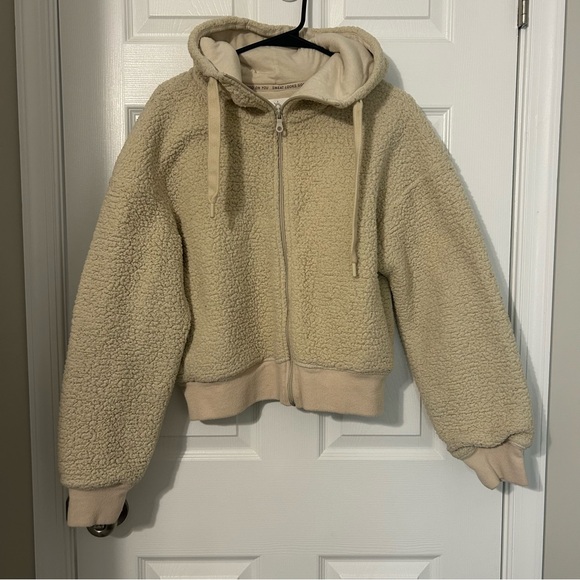 aerie Jackets & Blazers - OFFLINE Aerie Cropped Sherpa‎ Zip Up Hooded Jacket, L